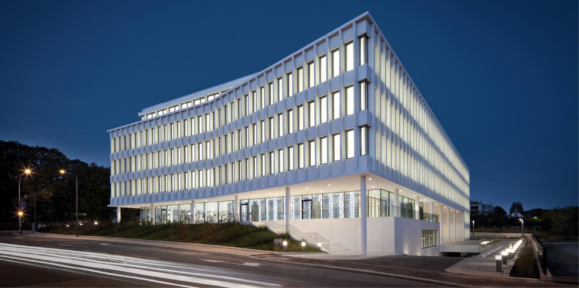 1 Nouveau siège de la CSSF, Luxembourg + JSWD Architekten, Köln Photo © : Steve Troes Fotodesign