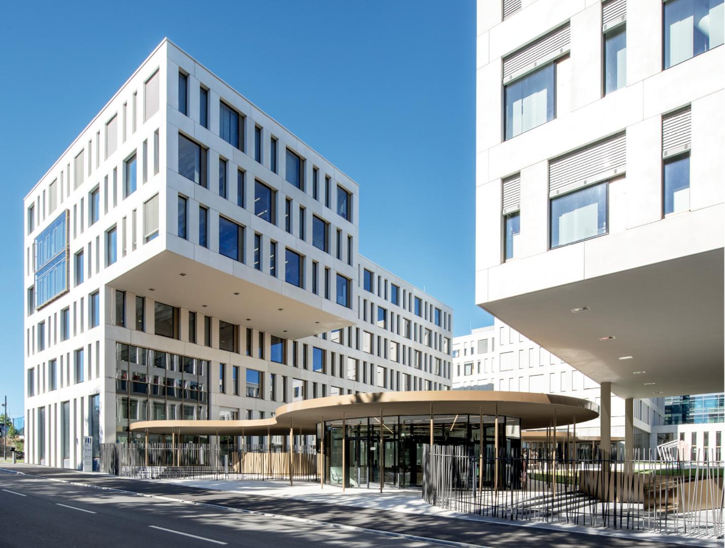 1 Bâtiment administratif au Kirchberg, rue Albert Wehrer - rue Alcide de Gasperi. Phase de conception en association momentanée avec KCAP Architects & Planners et NC & BHAM.