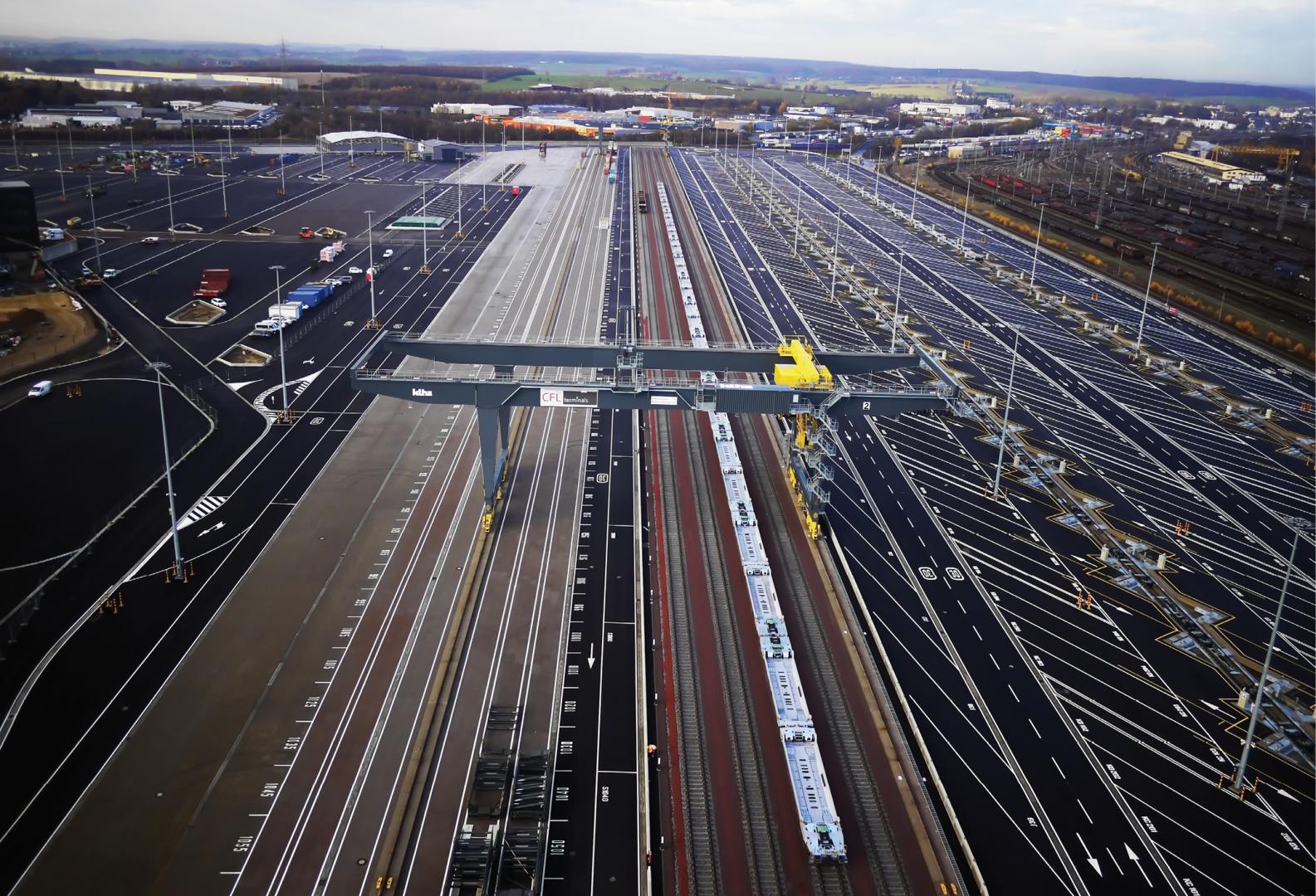 1 Nouveaux terminaux intermodaux rail/route à Bettembourg - Dudelange Maître d’oeuvre : AM SGI/FELGEN Mission A.M. HBH S.A./SNCF : Assistance à la maîtrise d’ouvrage